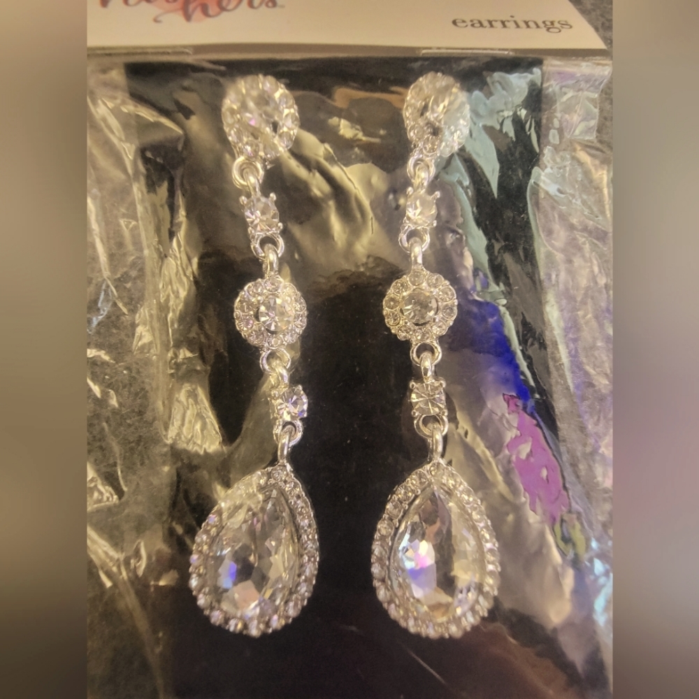 Dangle Crystal Earrings